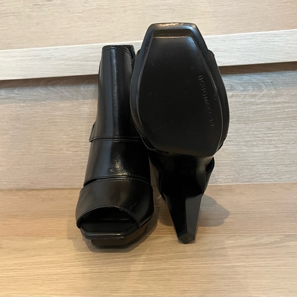 BCBG MAXAZRIA Strappy Black Ankle Bootie Heels - Size 7/37 - Picture 10 of 16